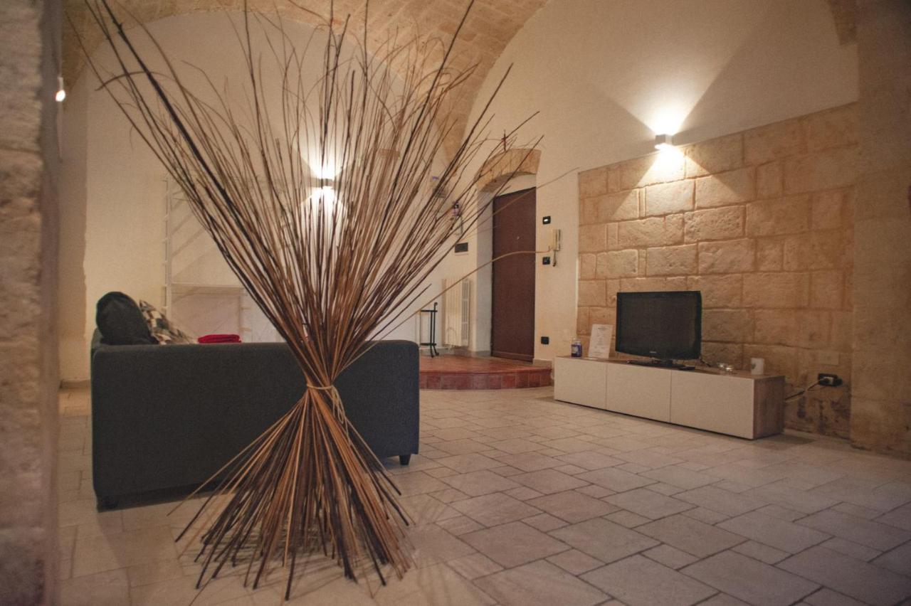 Dimora Dei Nonni Apartment Bari Bagian luar foto