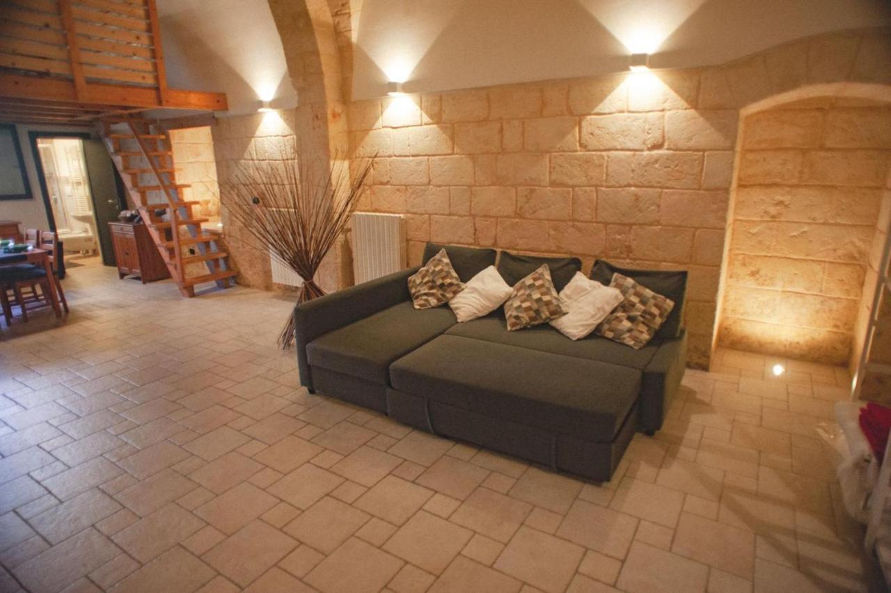 Dimora Dei Nonni Apartment Bari Bagian luar foto
