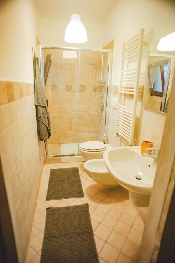 Dimora Dei Nonni Apartment Bari Bagian luar foto